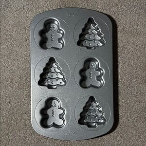 Wilton Christmas Tree Snowman Mini Cake Cupcake Pan